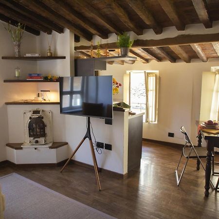 La Mansardina Beccheria Central Apartment 1 Double Bedroom, 1 Sofa Bed Lucca Esterno foto