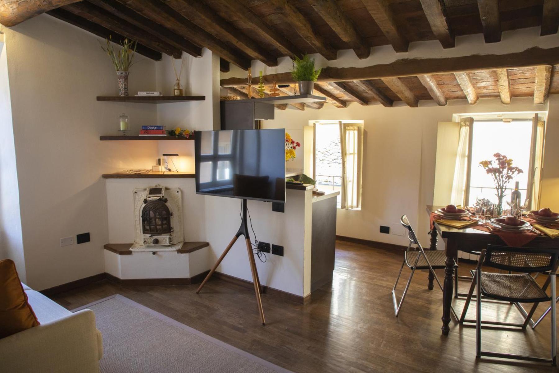 La Mansardina Beccheria Central Apartment 1 Double Bedroom, 1 Sofa Bed Lucca Esterno foto