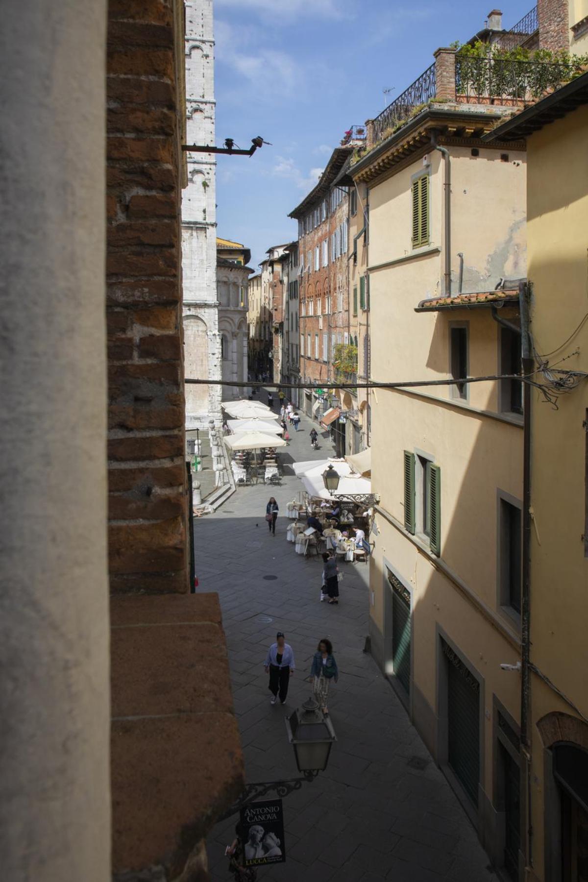 La Mansardina Beccheria Central Apartment 1 Double Bedroom, 1 Sofa Bed Lucca Esterno foto